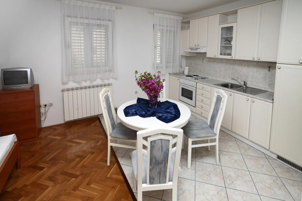 Apartments In Beautiful Split Podstrana Kamer foto