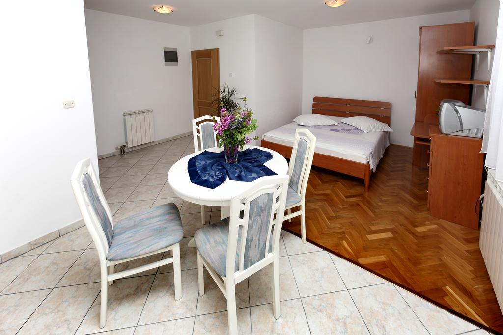 Apartments In Beautiful Split Podstrana Kamer foto