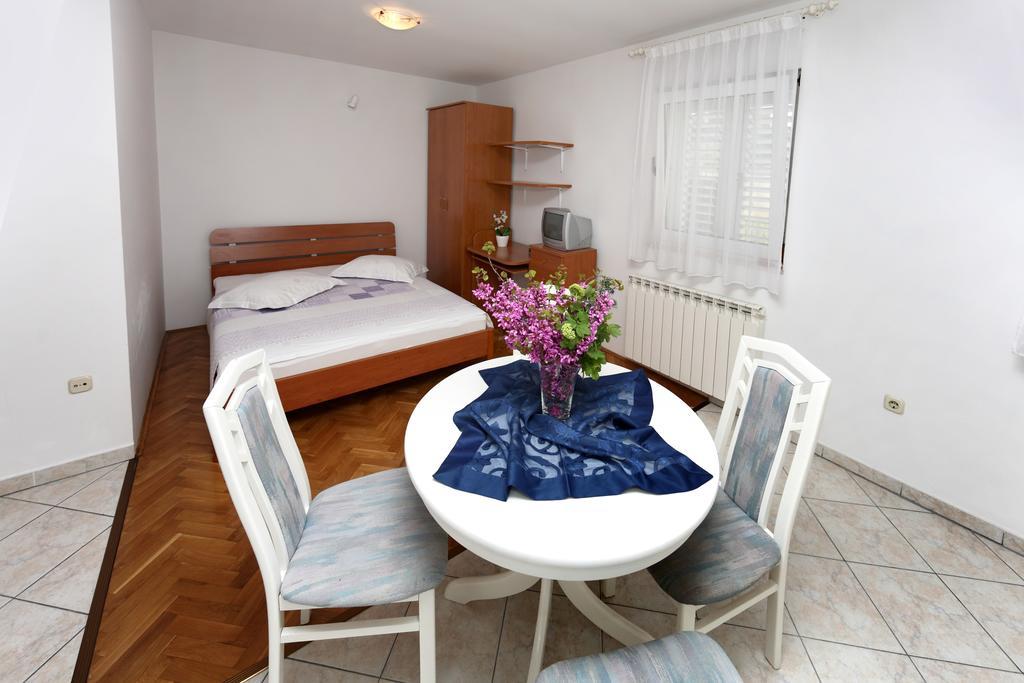 Apartments In Beautiful Split Podstrana Kamer foto