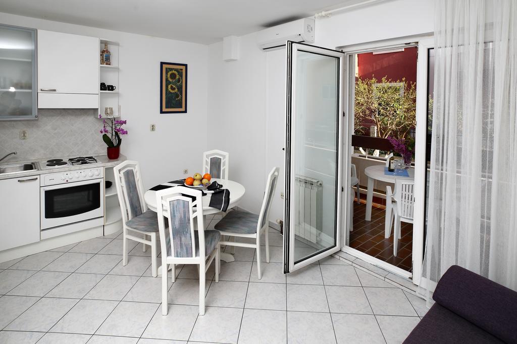 Apartments In Beautiful Split Podstrana Kamer foto